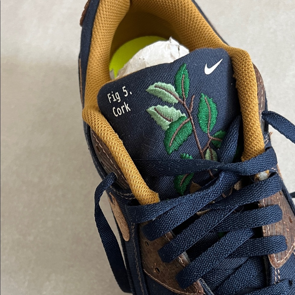 Nike Denim and Cork Fig 5 Air Max 90 Sneakers - Picture 7 of 10